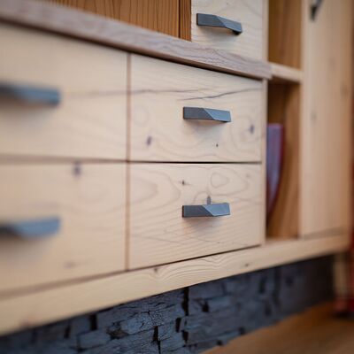 Wandschrank Details